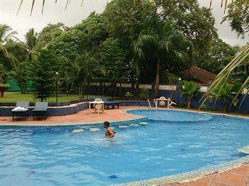 Retreat Anjuna Resort Exterior photo